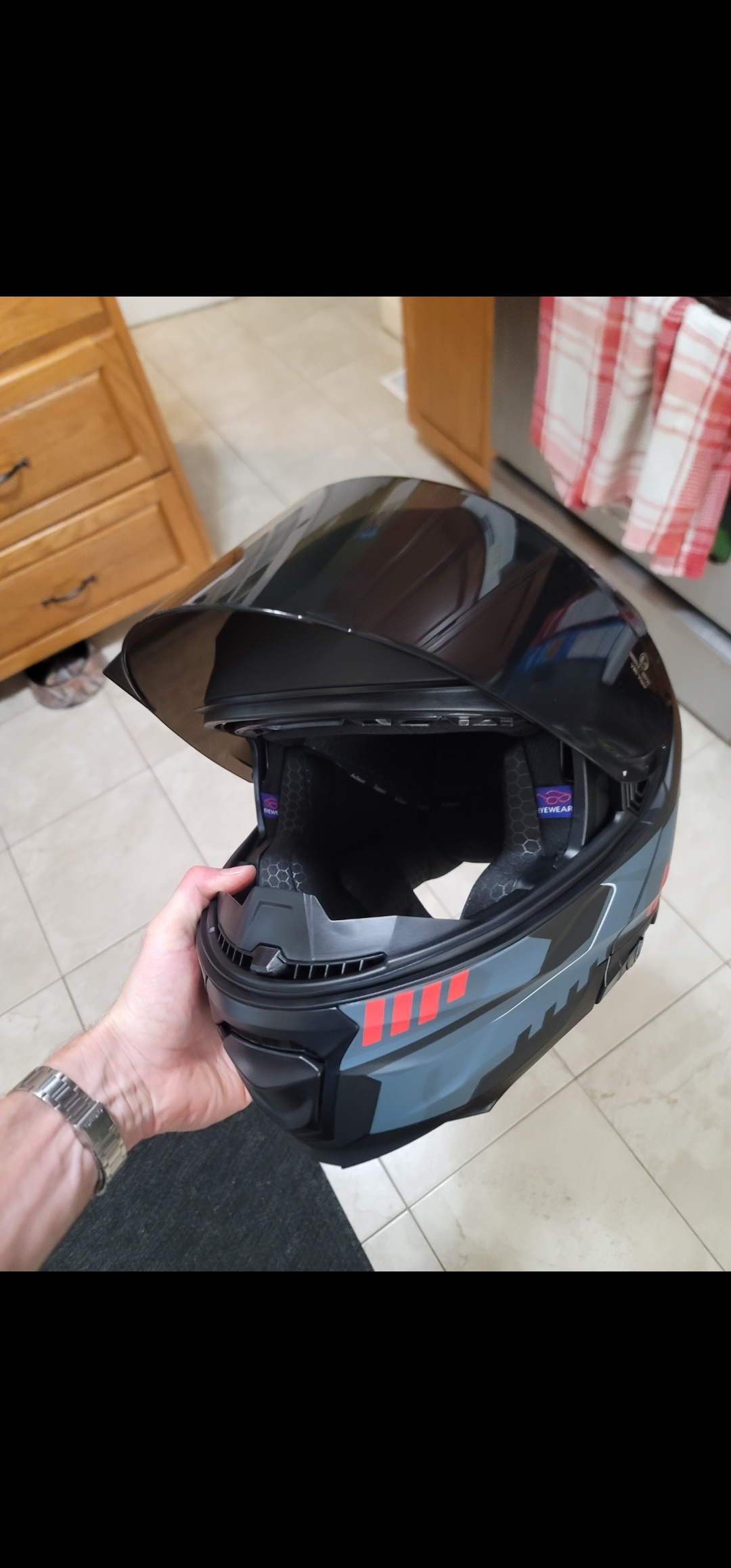 VEVOR Modular Motorcycle Helmet, Flip up Full Face Helmet with Dual Visor, Lightweight Comfortable Adult Motocross Street Bike Helmet for Men and Women - DOT & ECE Approved (M Size)
